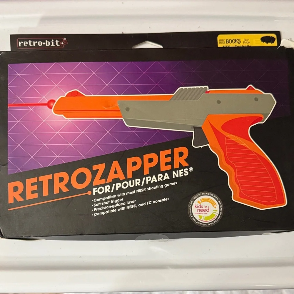 Retro-Bit RetroZapper NES Light Gun in box
